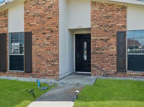 1905  Montana Trail , Grand Prairie Texas 75052