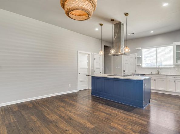 619  Buckalew Street , Dallas Texas 75208