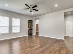 619  Buckalew Street , Dallas Texas 75208