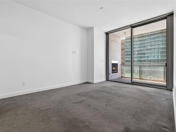 2900  Mckinnon Street  403, Dallas Texas 75201