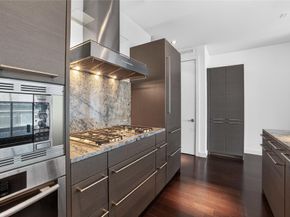 2900  Mckinnon Street  403, Dallas Texas 75201