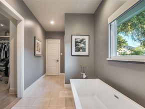 645  Kessler Reserve Court , Dallas Texas 75208