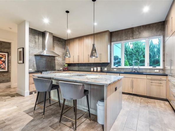 645  Kessler Reserve Court , Dallas Texas 75208