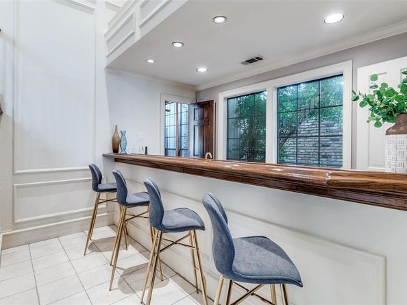 7155  Helsem Bend , Dallas Texas 75230