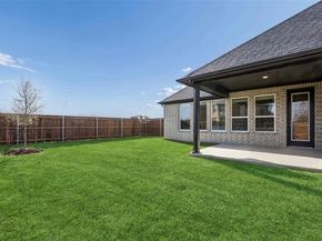 1929  Comanche Drive , DeSoto Texas 75115