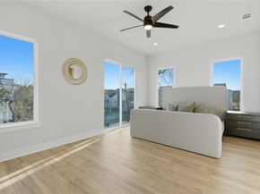 1121  Muncie Avenue , Dallas Texas 75212