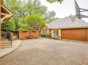 2424  Medford Court W, Fort Worth Texas 76109