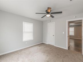 1809  Daniel Street , Fort Worth Texas 76104