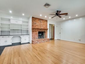2816  Bonnywood Lane , Dallas Texas 75233