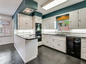 2816  Bonnywood Lane , Dallas Texas 75233