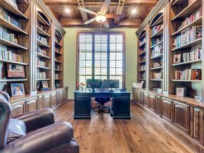 2644  Round Table Boulevard , Lewisville Texas 75056