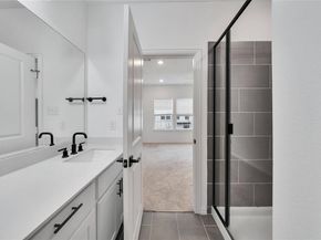 9916  Hennings Street , Irving Texas 75063