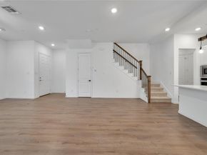 9916  Hennings Street , Irving Texas 75063