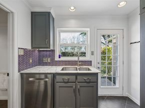 508  Hambrick Road , Dallas Texas 75218