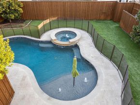 5730  Winton Street , Dallas Texas 75206