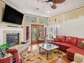 1925  Highland Park Circle , Denton Texas 76205