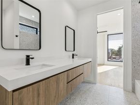 5635  Matalee Avenue , Dallas Texas 75206