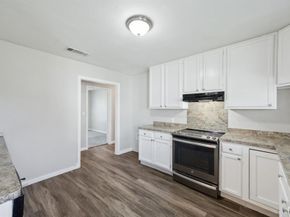 5032  Marks Place , Fort Worth Texas 76116