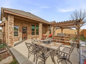 409  Crown Oaks Drive , Fort Worth Texas 76131