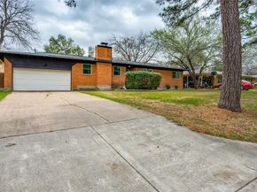 913  Ross Trail , Arlington Texas 76012