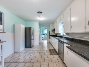 913  Ross Trail , Arlington Texas 76012