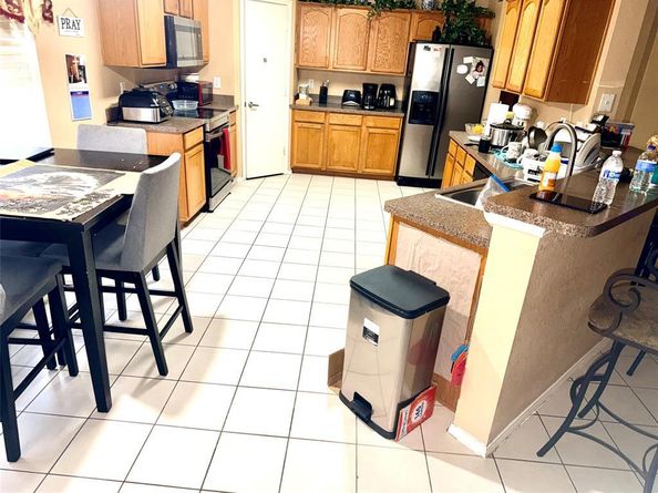 1312  Sunshine Court , Lancaster Texas 75134