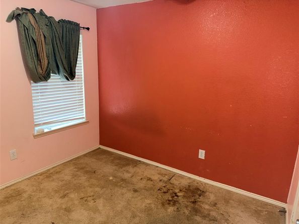 1312  Sunshine Court , Lancaster Texas 75134