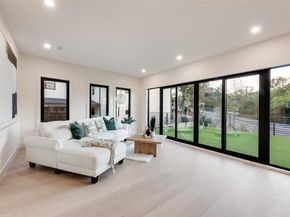1622  Sylvan Avenue , Dallas Texas 75208