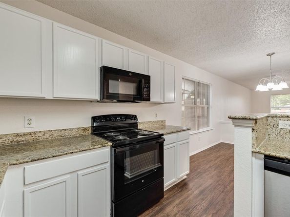 2938  Marquis Lane , Lancaster Texas 75134