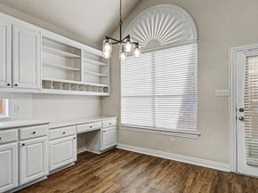 1610  Lakeland Park Drive , Garland Texas 75043