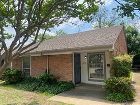 13652  Flagstone Lane , Dallas Texas 75240