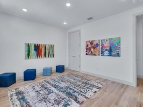 7519  Robin Road , Dallas Texas 75209