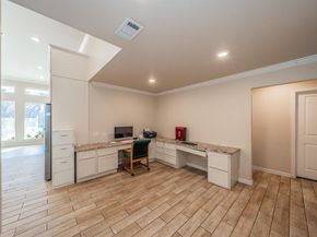 6012  Englishoak Drive , Arlington Texas 76016