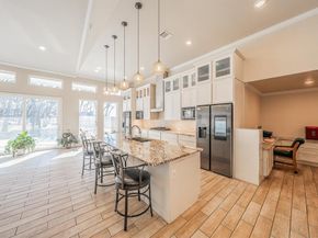 6012  Englishoak Drive , Arlington Texas 76016