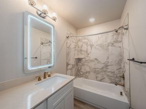 6012  Englishoak Drive , Arlington Texas 76016