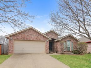 2049  Hollow Creek Drive , Dallas Texas 75253