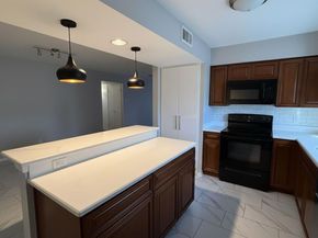 15221  Berry Trail  505, Dallas Texas 75248