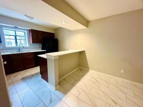 15221  Berry Trail  505, Dallas Texas 75248