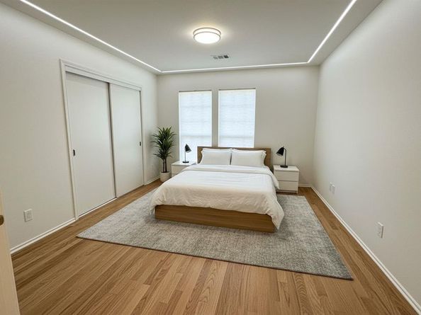 15221  Berry Trail  505, Dallas Texas 75248