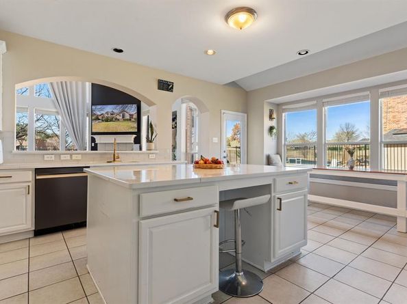 10005  Fairway Vista Drive , Rowlett Texas 75089