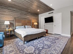 6126  Averill Way  203W, Dallas Texas 75225