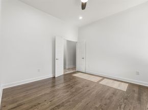 1726  Driskell Street , Dallas Texas 75215