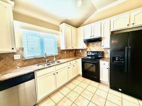 9608  Applewood Trail , Denton Texas 76207