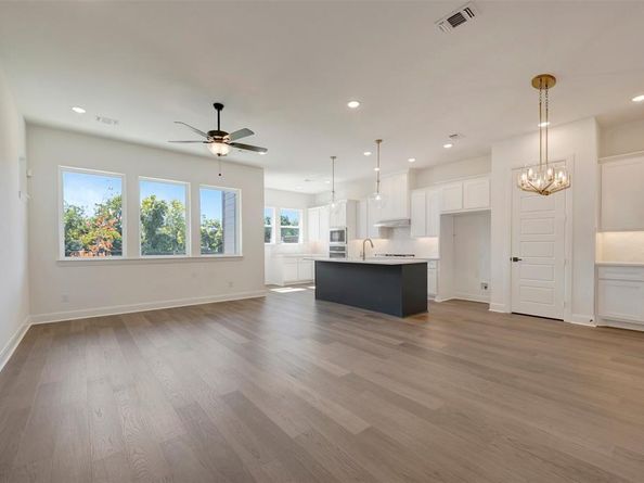 5845  Water Bridge Lane , Fort Worth Texas 76109