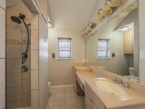 520  Kelley Court , Fort Worth Texas 76120