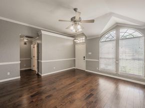 520  Kelley Court , Fort Worth Texas 76120