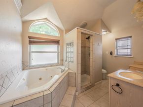 520  Kelley Court , Fort Worth Texas 76120