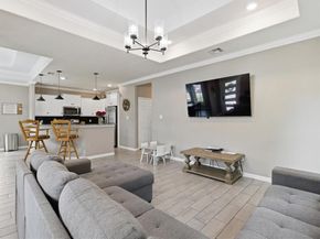 5608  King Court , Fort Worth Texas 76112
