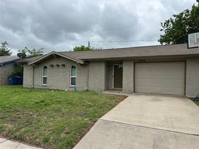 5908  Maple Lane , Rowlett Texas 75089