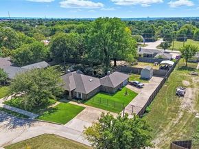 3901  Lynnwood Drive , Rowlett Texas 75088